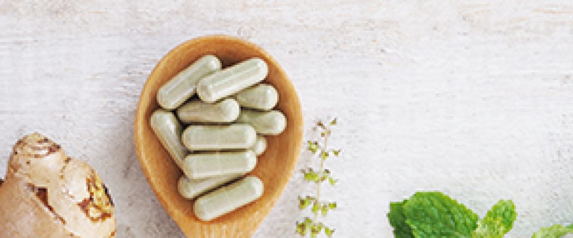 The Benefits of Natural vs Synthetic Sources of Vitamins and Supplements